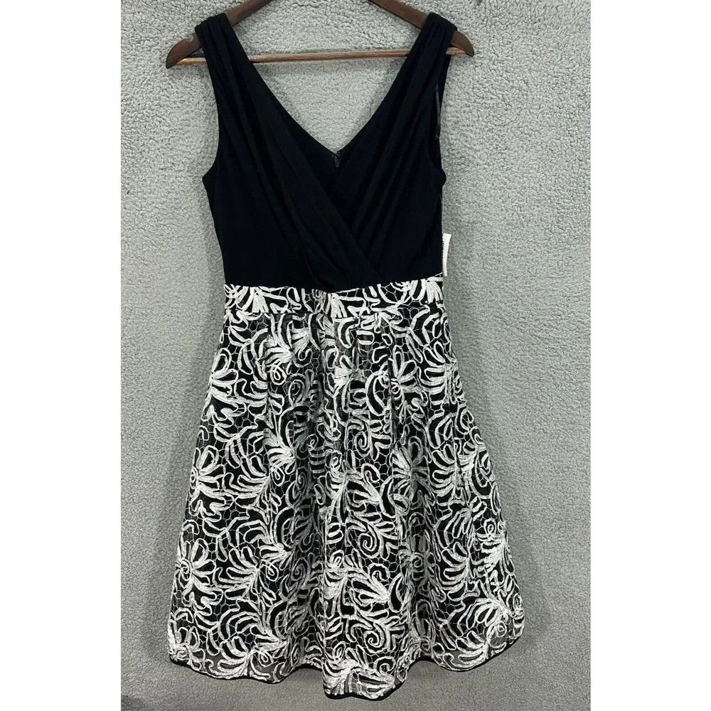 Roz & Ali Fit and‎ Flare Dress Womens 6 Black White Sequin Lace Cocktail Formal